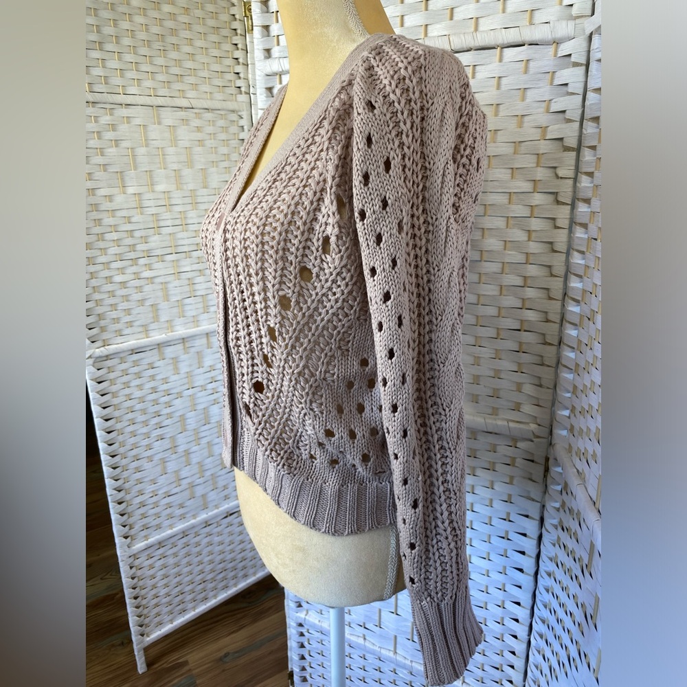 NWT Hem & Thread Pointelle V-Neck Button Down Cropped Cardigan - Picture 17 of 17